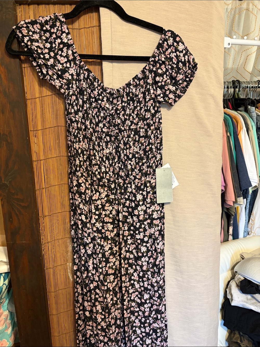 Women's Black Floral Puff-Sleeve jumpsuit - Pink Blossom Print